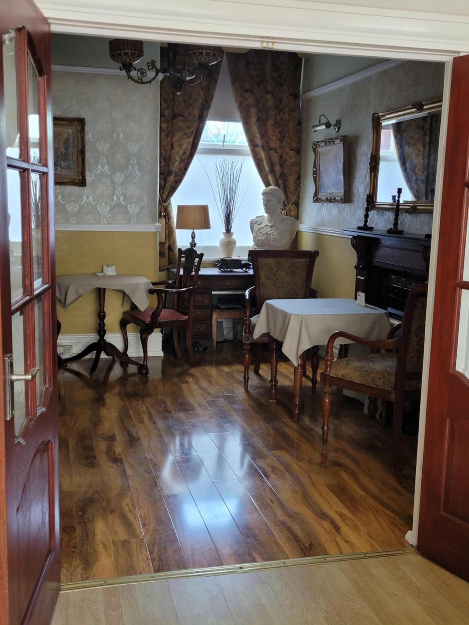 J'S Mayfair Guest House Blackpool Esterno foto