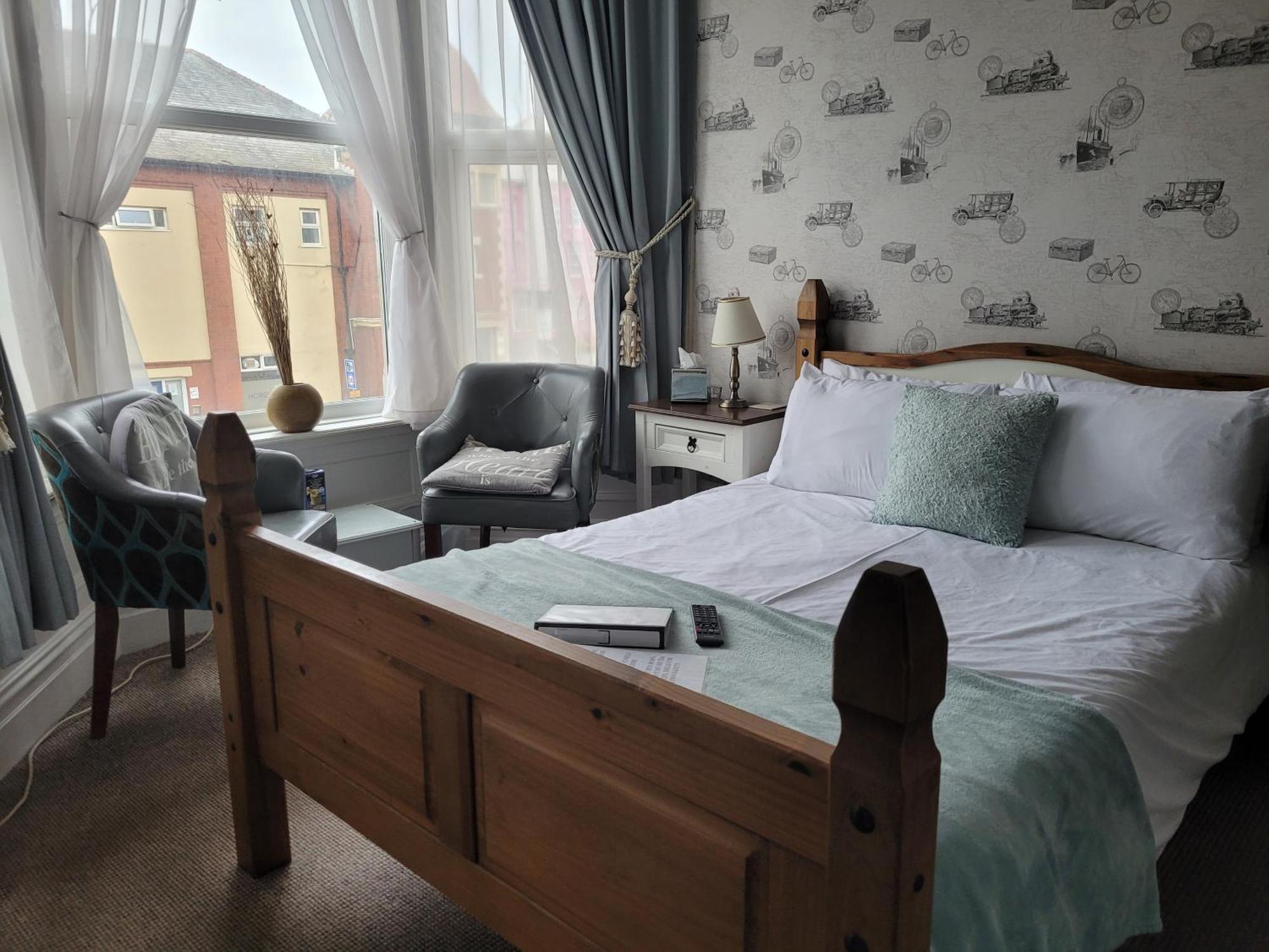 J'S Mayfair Guest House Blackpool Esterno foto