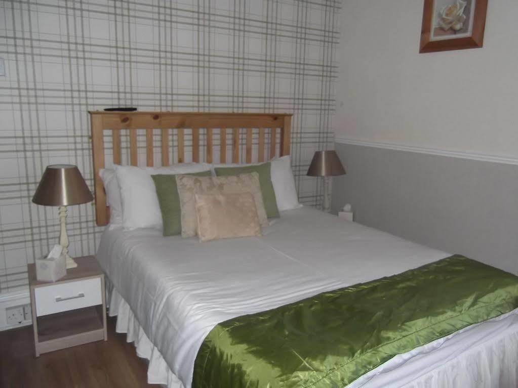 J'S Mayfair Guest House Blackpool Esterno foto