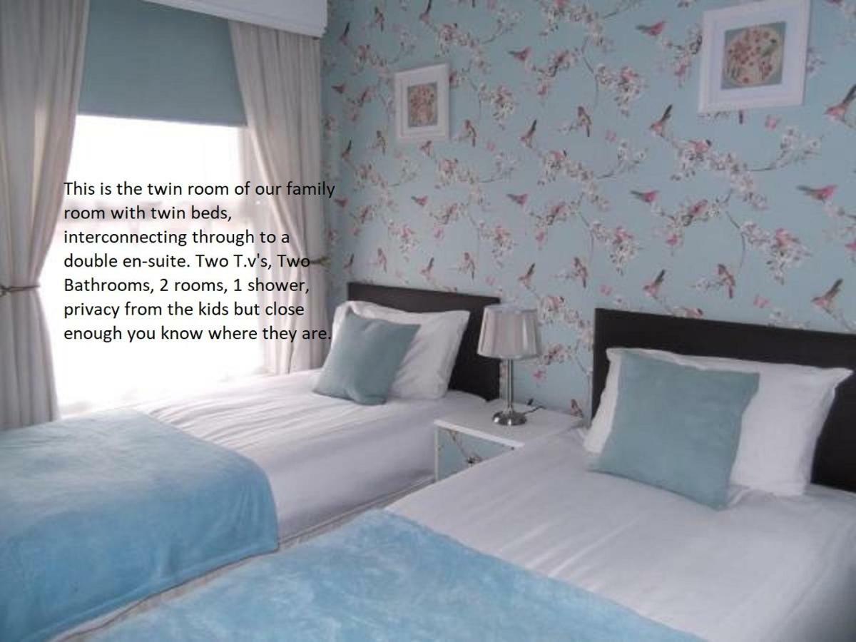 J'S Mayfair Guest House Blackpool Esterno foto