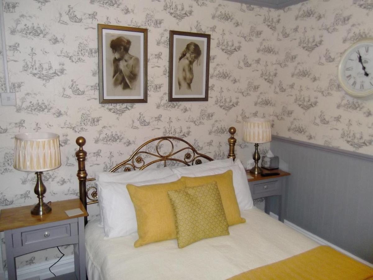J'S Mayfair Guest House Blackpool Esterno foto